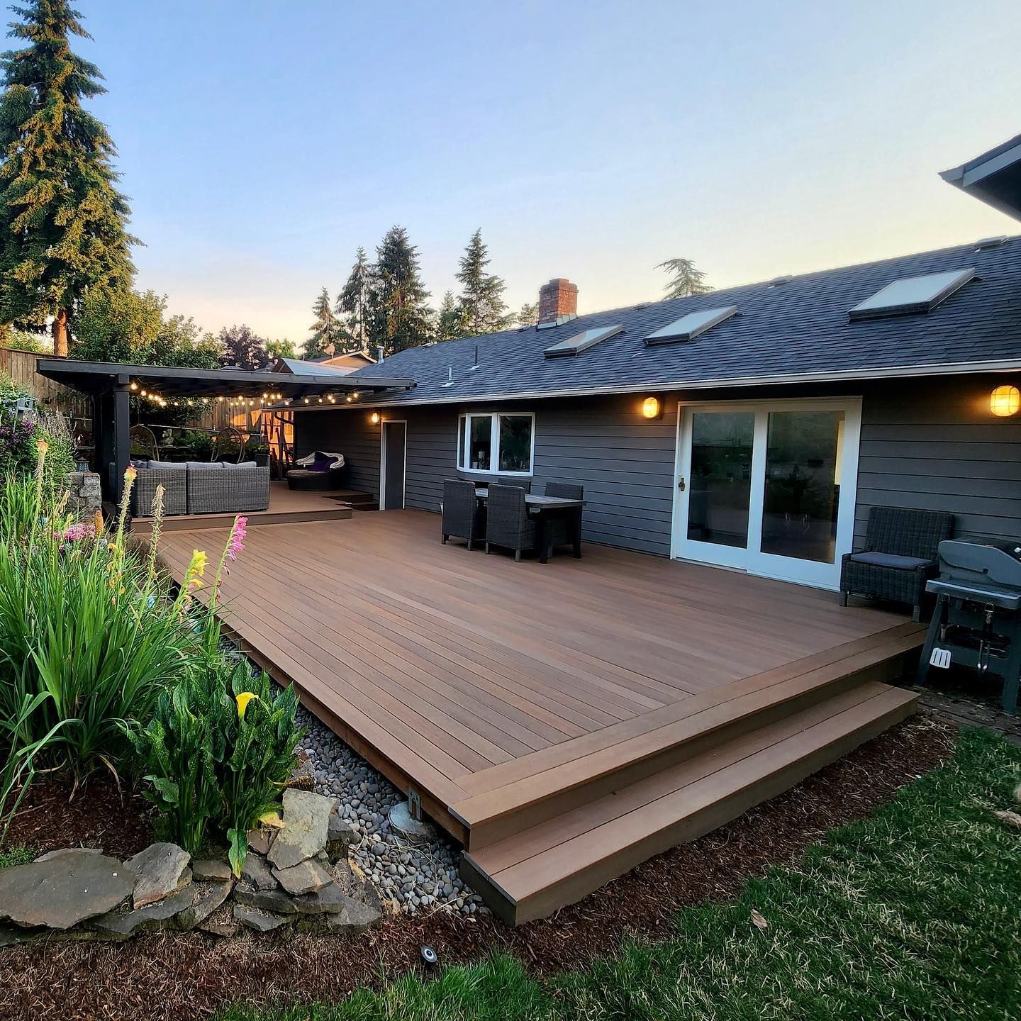 Transform Your Outdoor Space with a
Stunning Backyard Deck Design