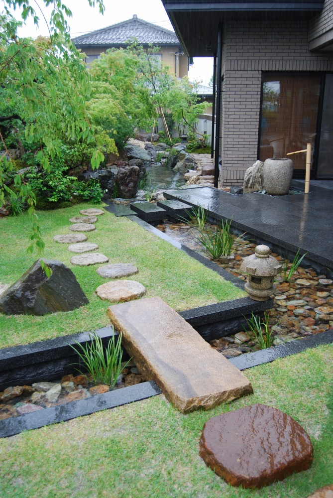 Transform Your Outdoor Space with a Zen
Garden Backyard Design