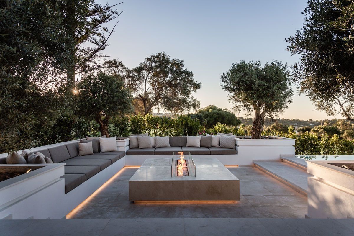 Transforming Your Backyard into a Luxury
Villa: Ultimate Design Ideas