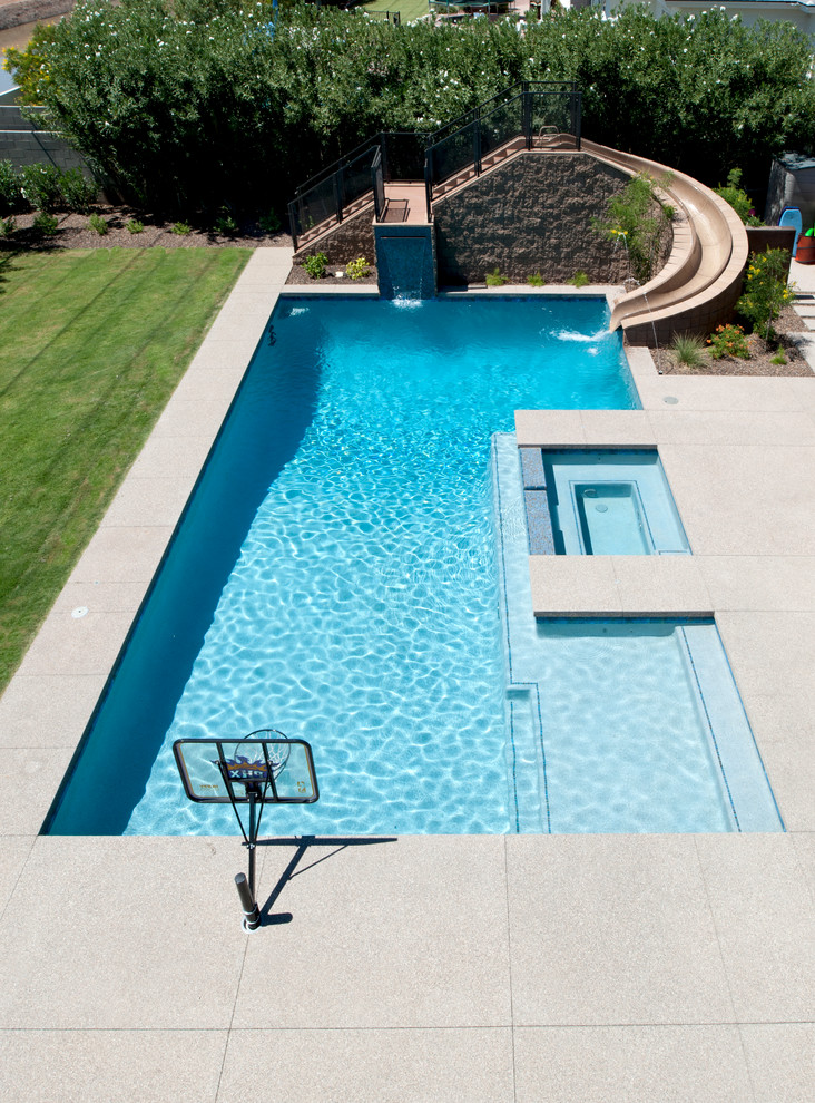 Transforming Your Backyard with a
Stunning Pool Design