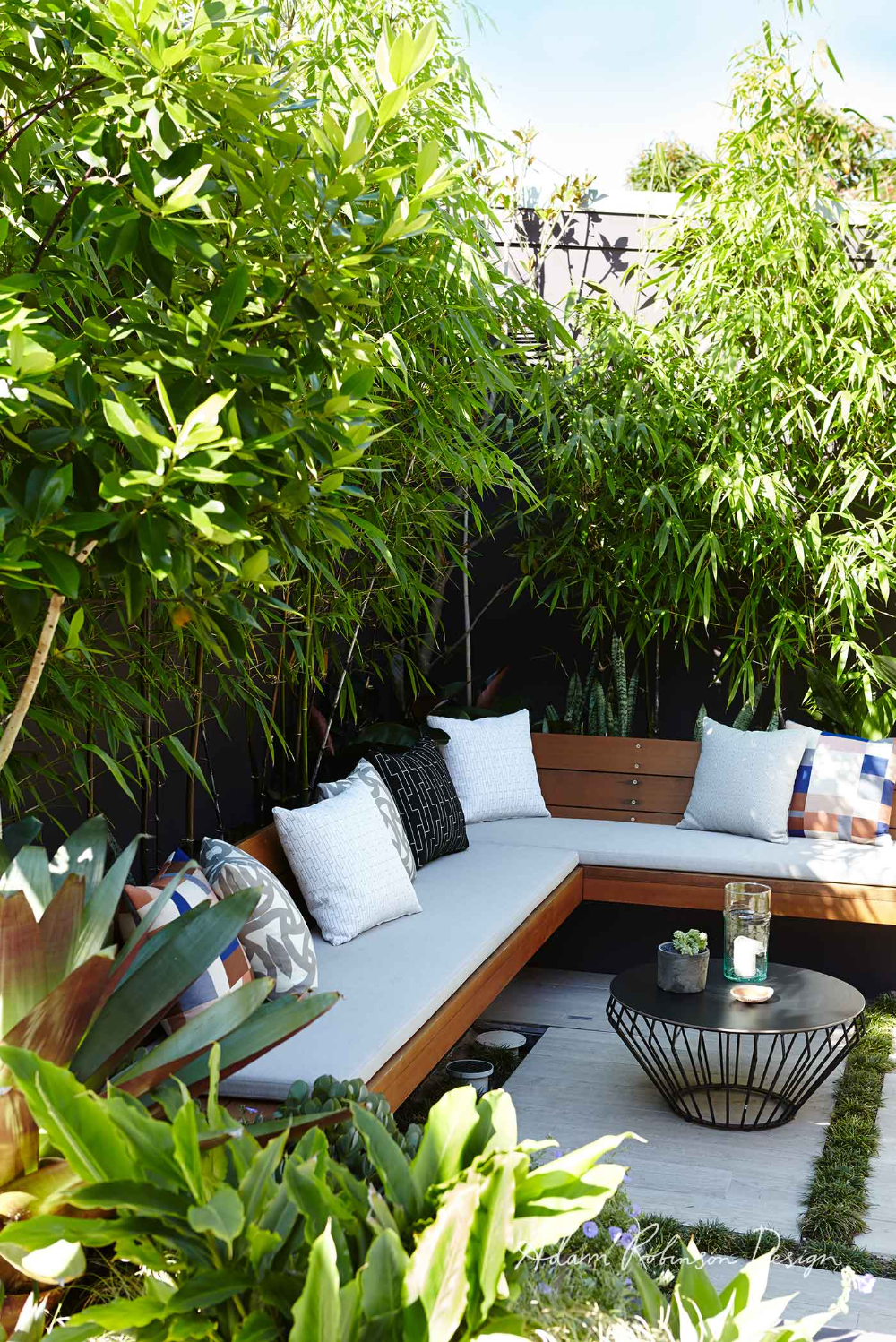 Transforming Your Urban Backyard: Tips
for Modern and Functional Design