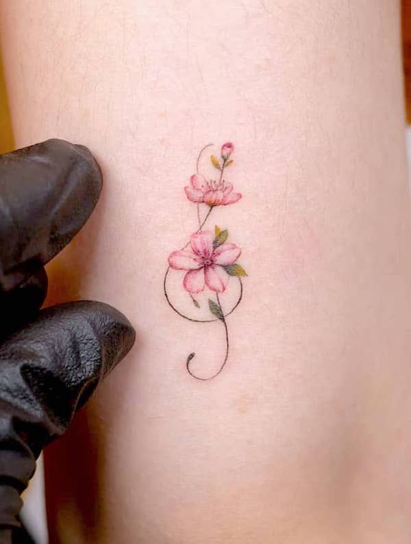 Blooming Beauties: The Meaning and Symbolism of Flower Tattoos