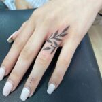 1702650113_464_finger-tattoo.jpg