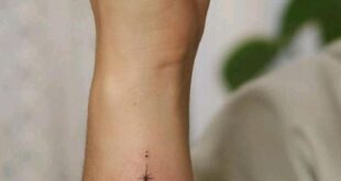 wrist tattoos for women