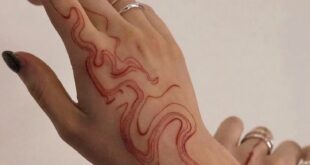 hand tattoos for women