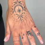 hand tattoos for women