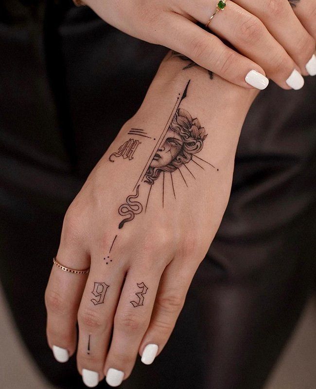 hand tattoos for women