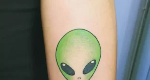 alien tattoo