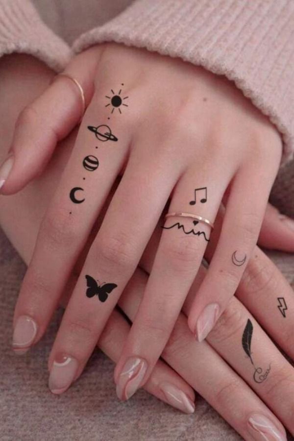 finger tattoos