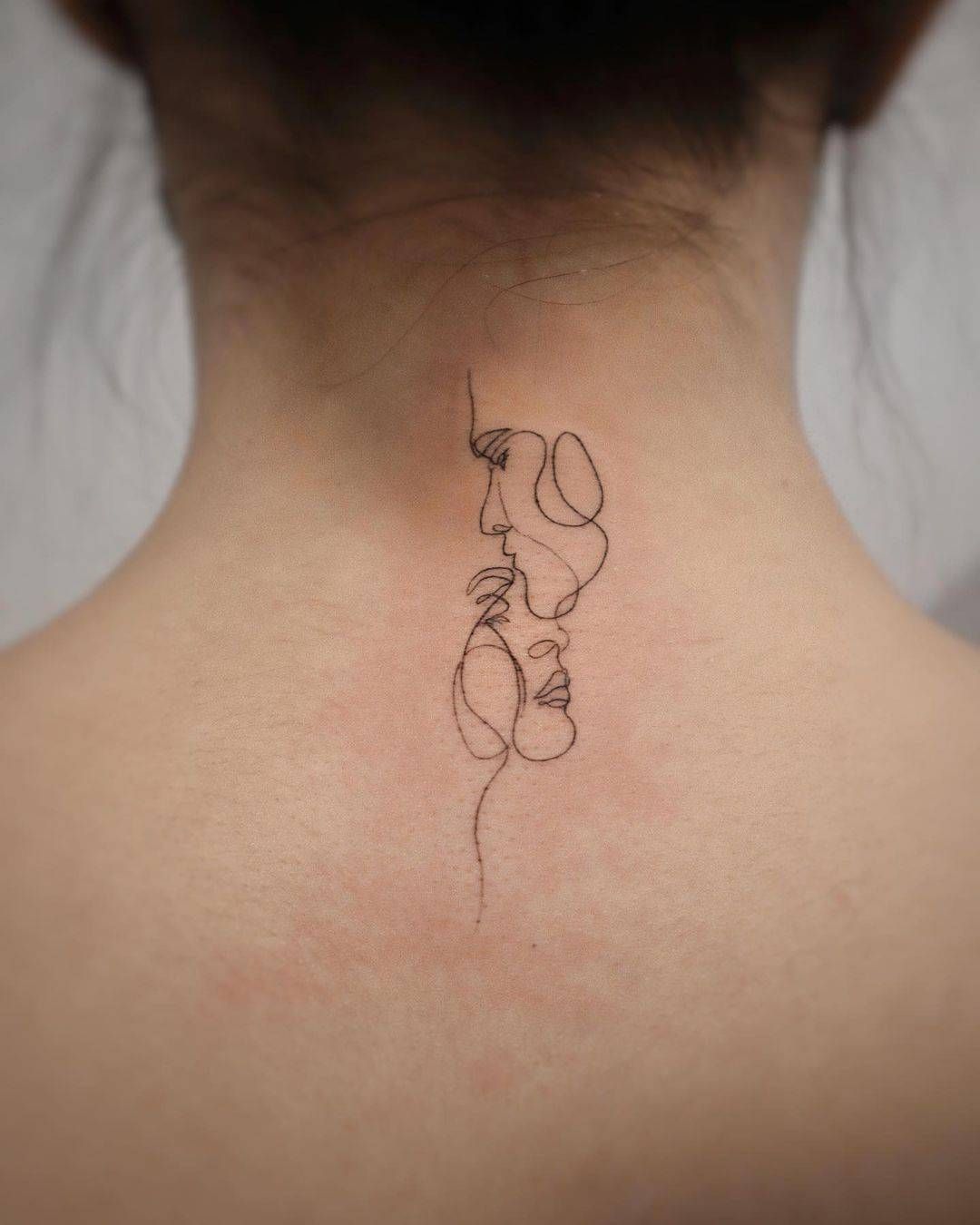 neck tattoos women