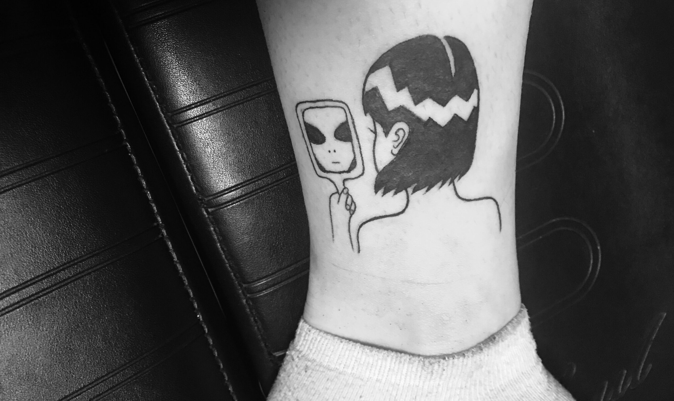 alien tattoo