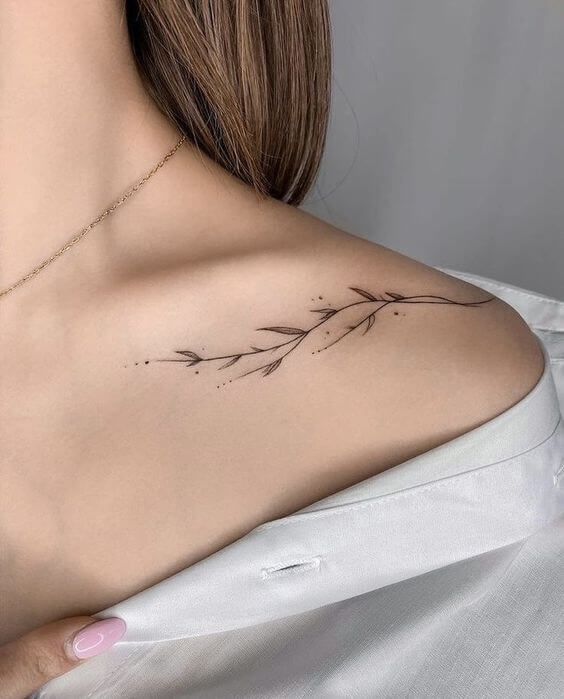 Feminine and Fabulous: The Top Shoulder Tattoo Designs for Women