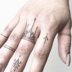 finger tattoos