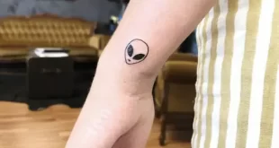 alien tattoo