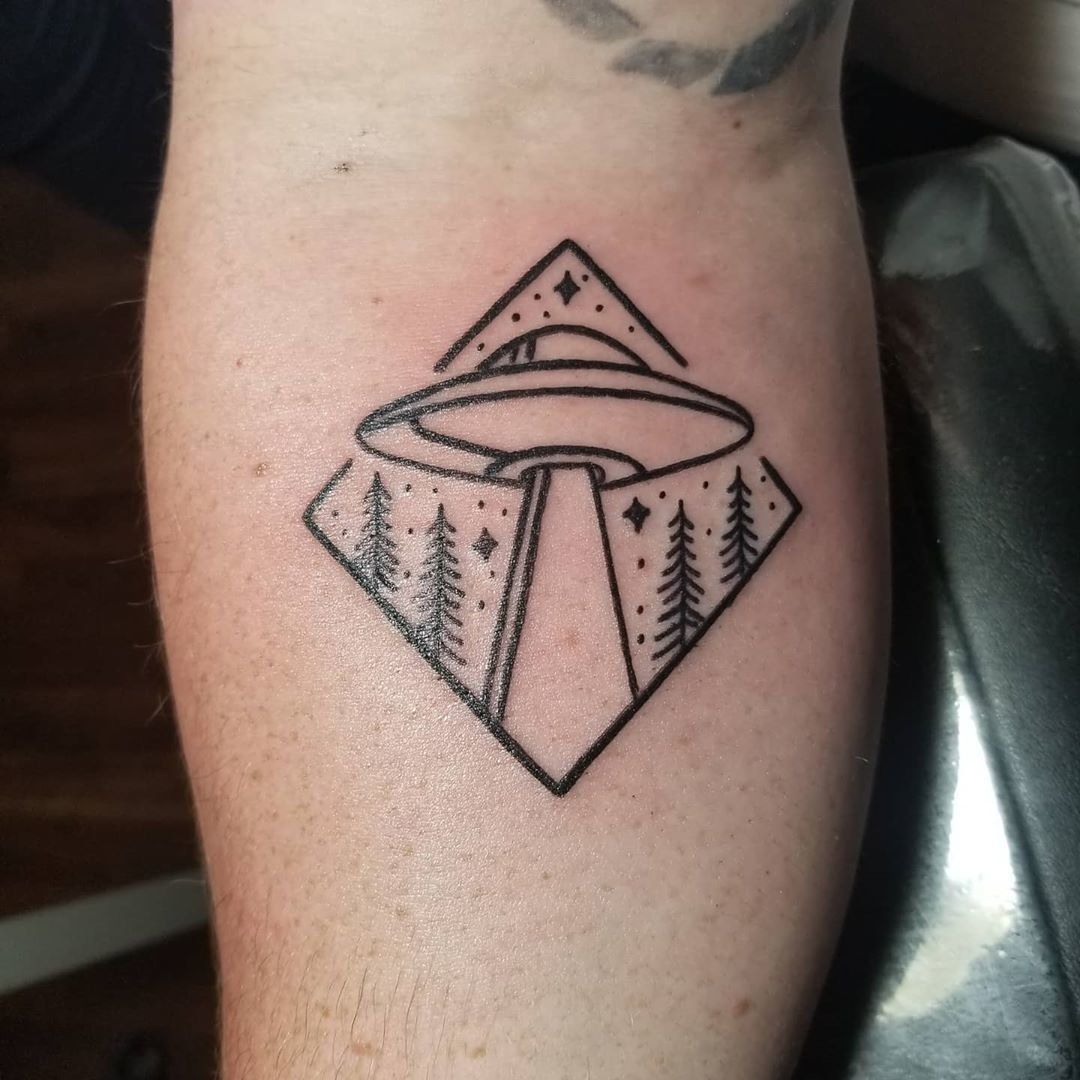 alien tattoo