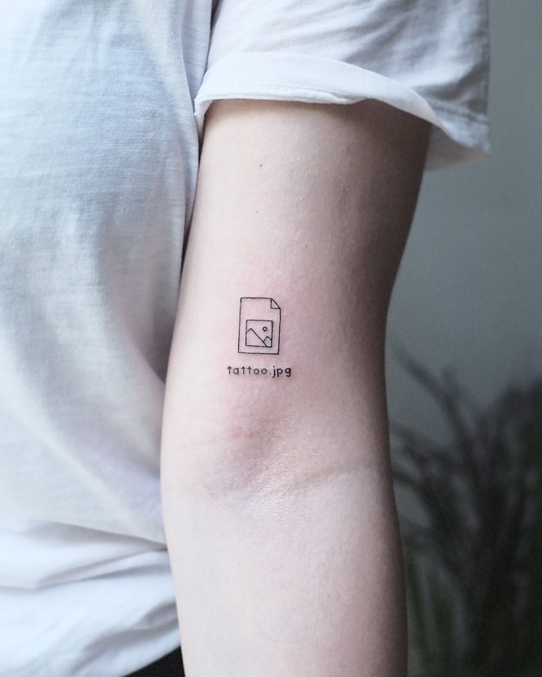 Adorable Tiny Tattoo Ideas for a Subtle and Stylish Look