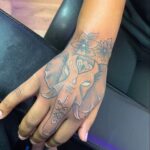 hand tattoos for women