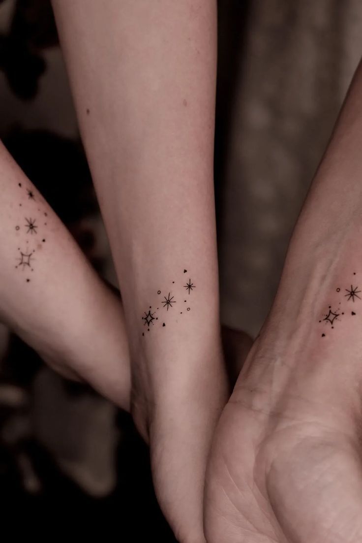 Elegant Fineline Tattoo Ideas for a Subtle and Chic Look