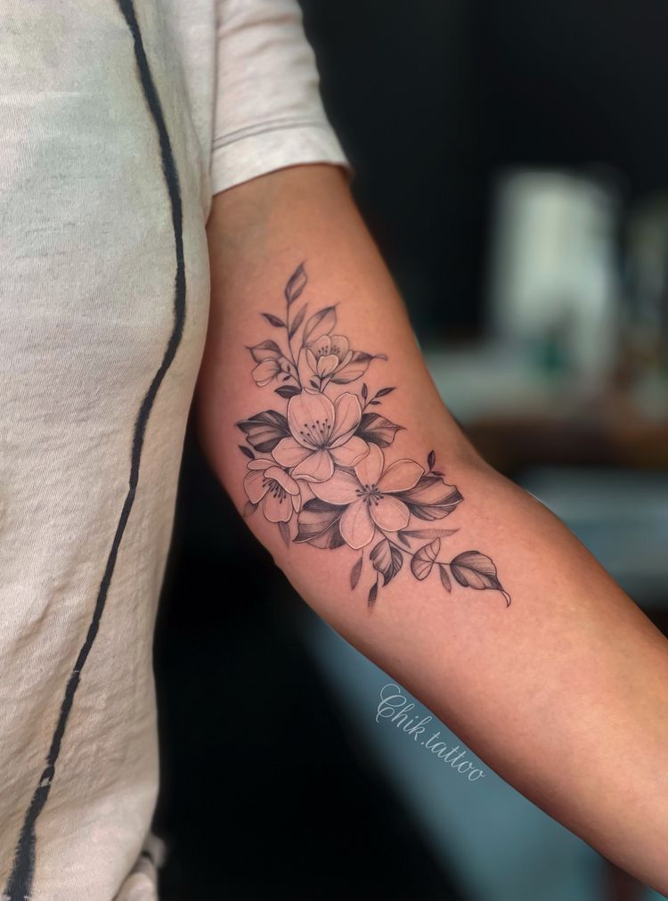 Stunning Arm Tattoo Ideas for Women: Express Yourself through Ink