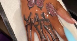 hand tattoos for women