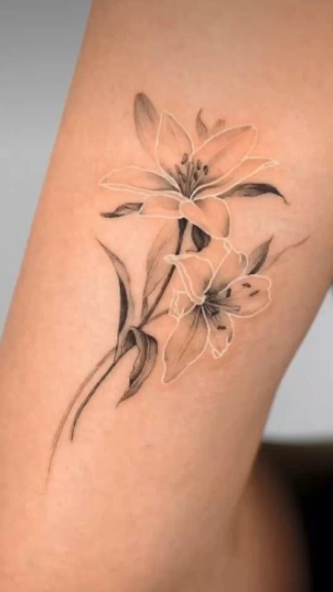 Stunningly Pretty Tattoos for Women to Consider