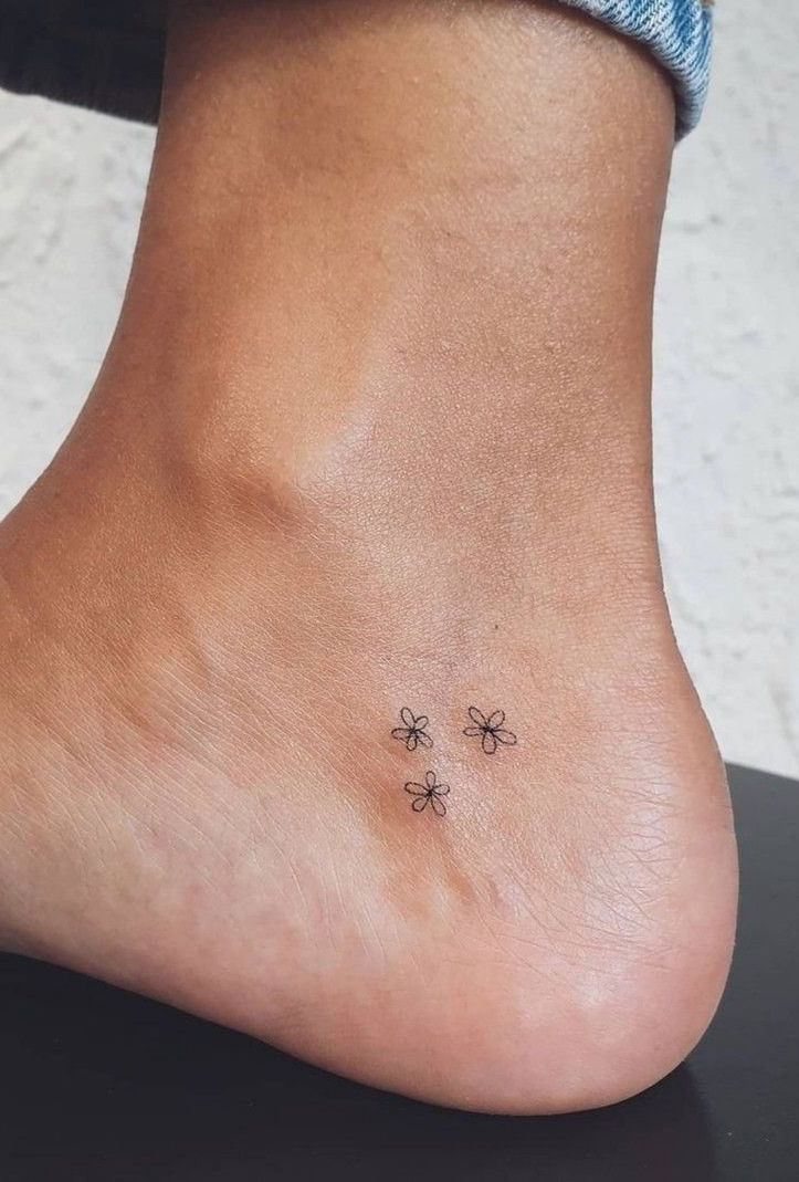 Tiny Tattoo Ideas for those Seeking Subtle Ink Inspiration