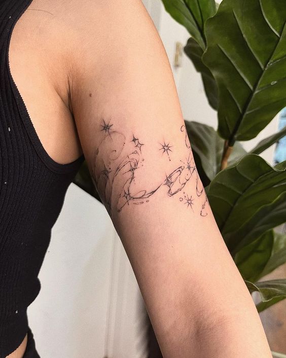 Delicate and Dainty: The Beauty of Small Tattoos