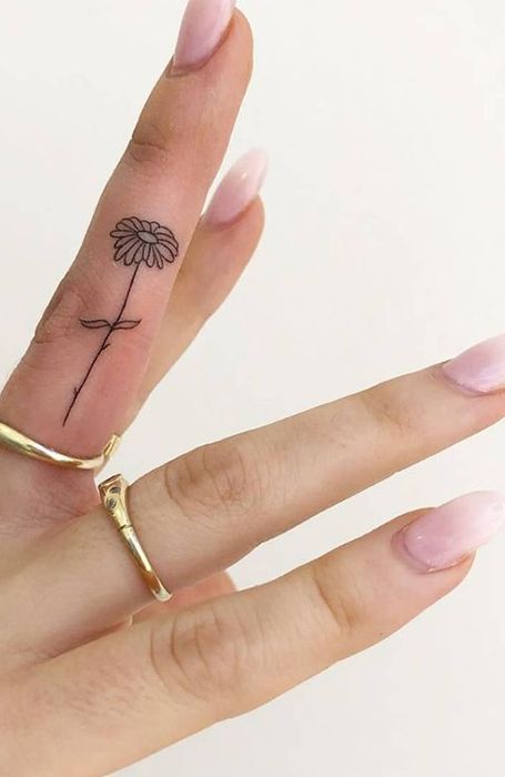 Adorable Tiny Tattoo Ideas for Minimalist Ink Lovers