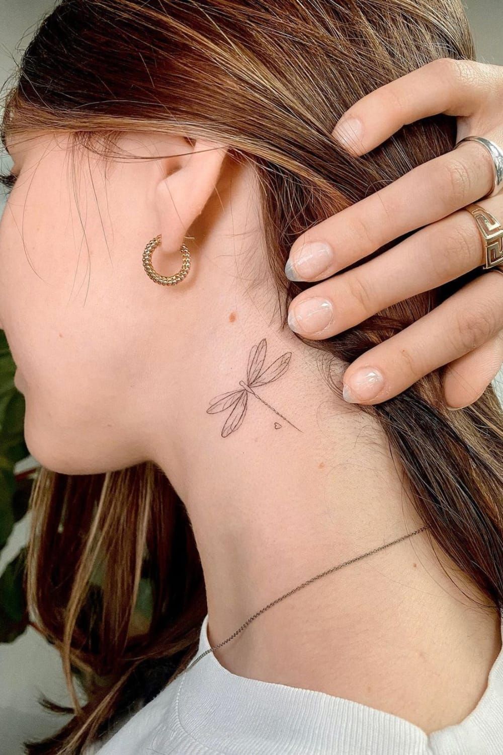 The Risks and Rewards of Getting a Neck Tattoo