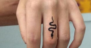 finger tattoos