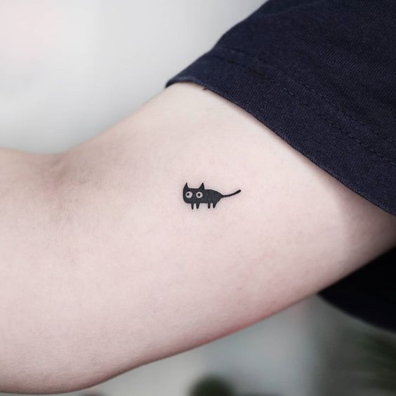 The Rise of Minimalist Tattoos: Less is More in the World of Body Art