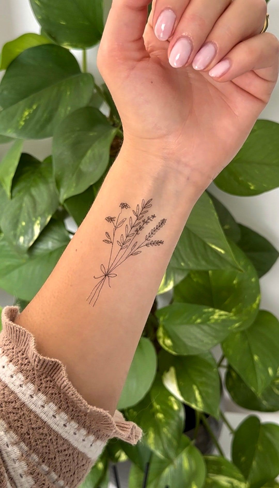 The Timeless Beauty of Flower Tattoos: A Symbol of Nature and Growth