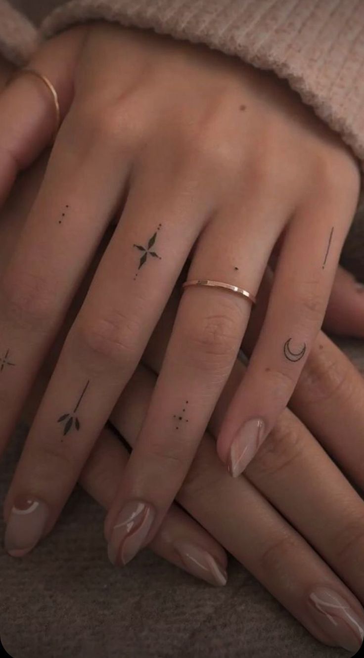 Exploring the Beauty and Meaning of Hand Tattoos for Women