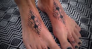 foot tattoo