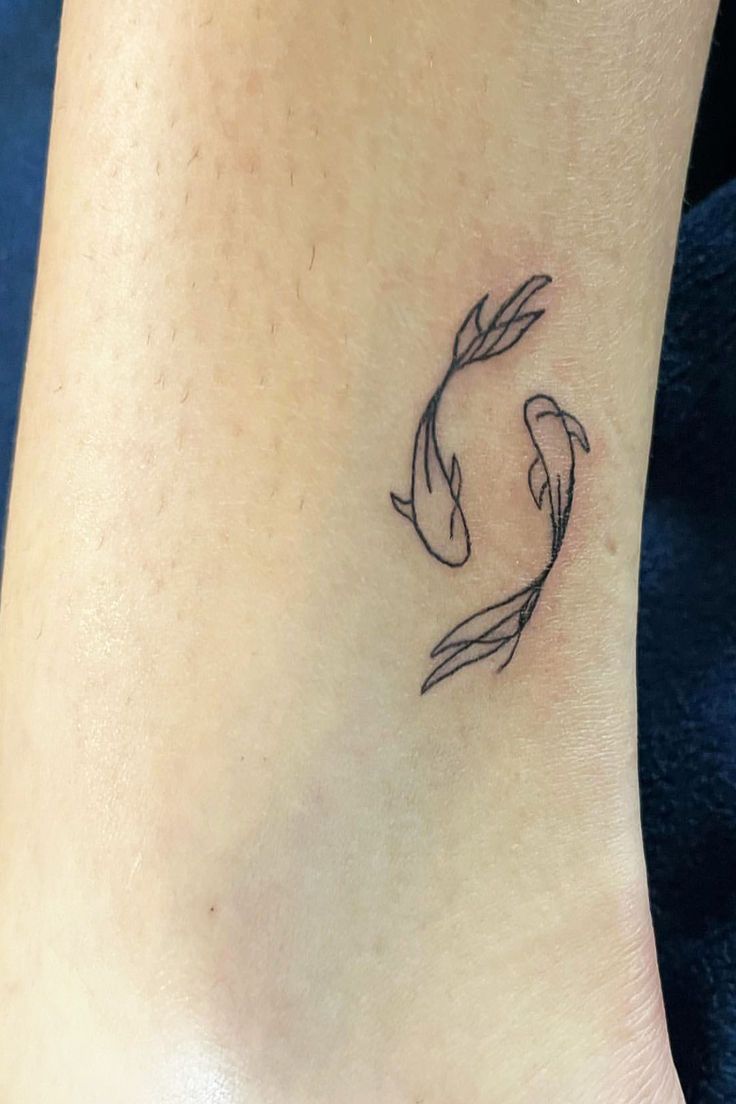 Minimalistic Ink: The Beauty of Simple Tattoos