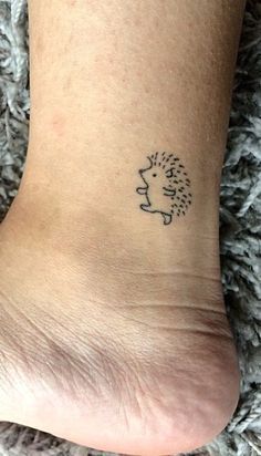 20 Cute and Creative Tiny Tattoo Ideas for Your Next Ink