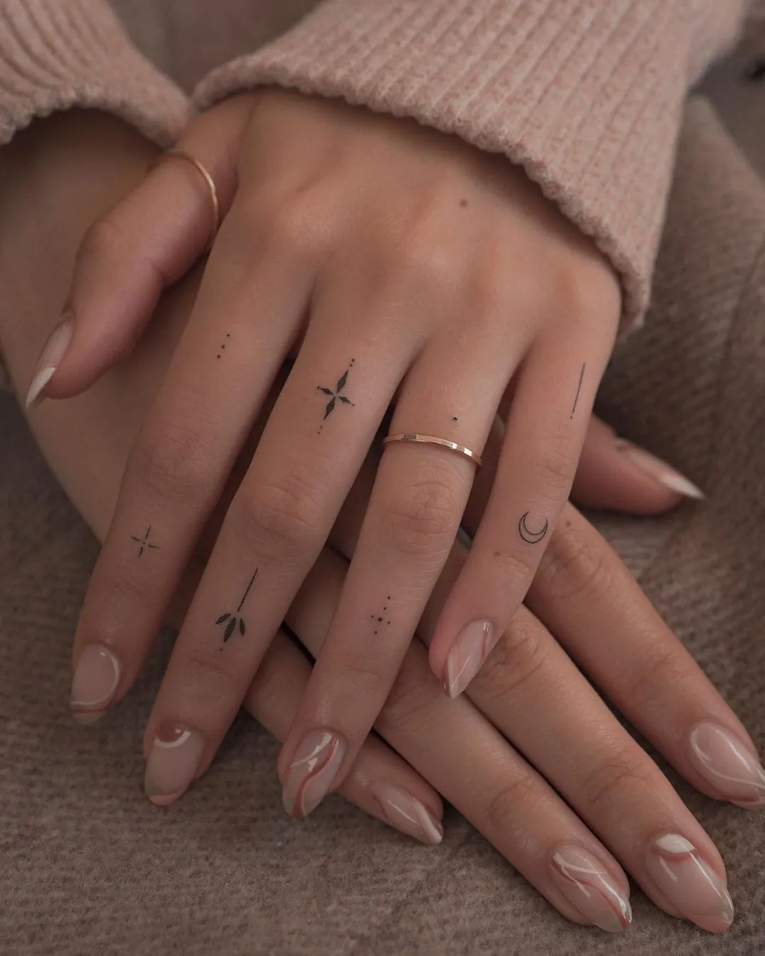 20 Delicate and Feminine Small Tattoo Ideas for Women