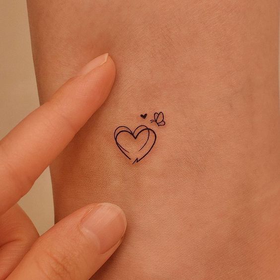 Chic Small Tattoo Ideas for Minimalist Enthusiasts