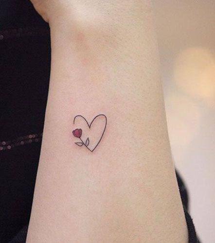 Tiny Tattoo Ideas for Those Who Like to Keep It Small and Simple