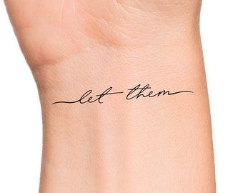 35 Delicate and Beautiful Small Tattoo Ideas for Women