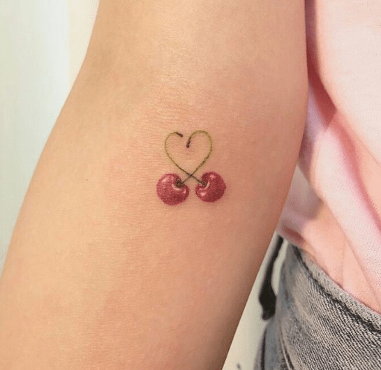 Dainty and Delicate: The Beauty of Tiny Tattoos