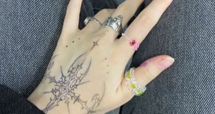 hand tattoos for women