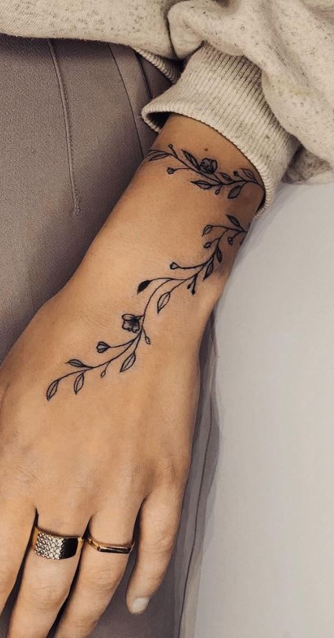 hand tattoos for women