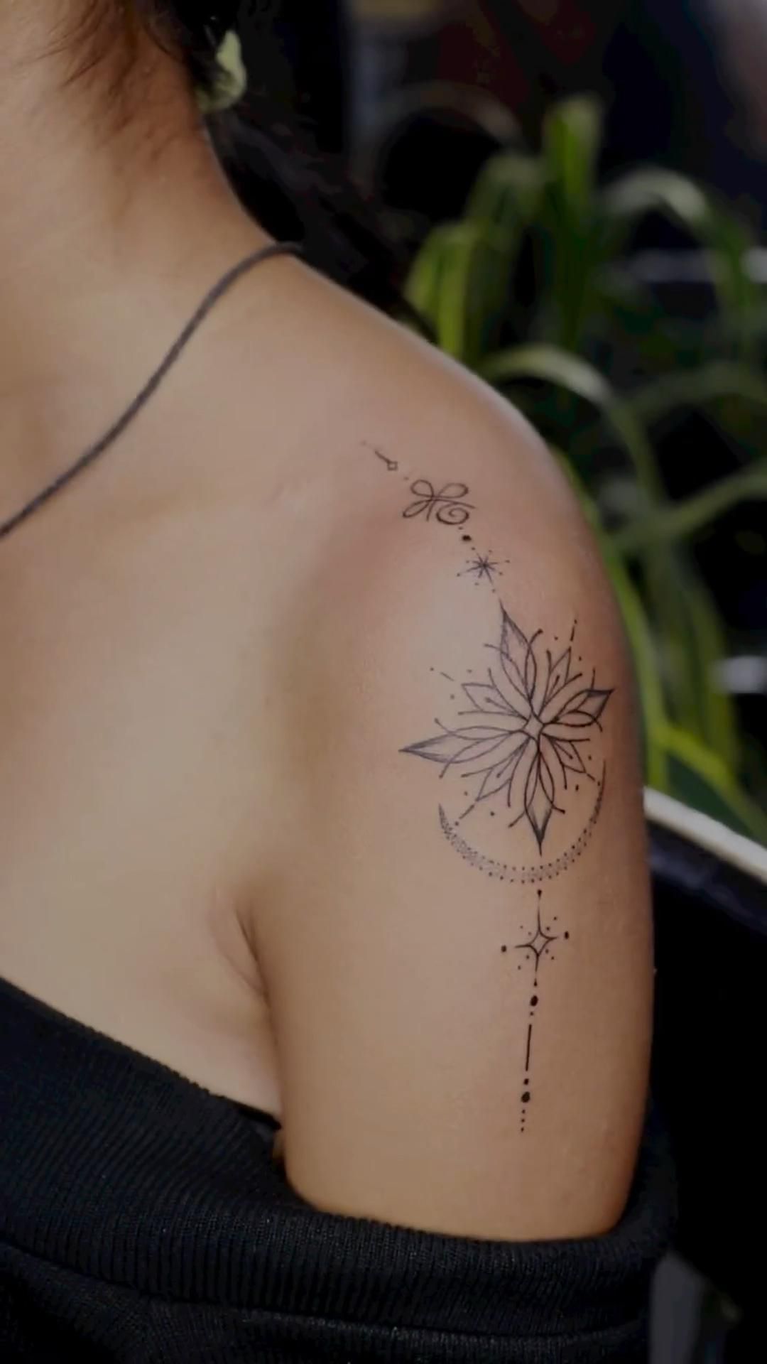 Exploring the Beauty and Power of Shoulder Tattoos for Women