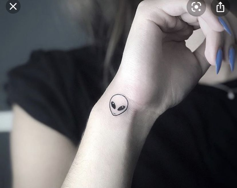 alien tattoo