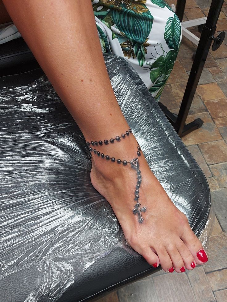 foot tattoo