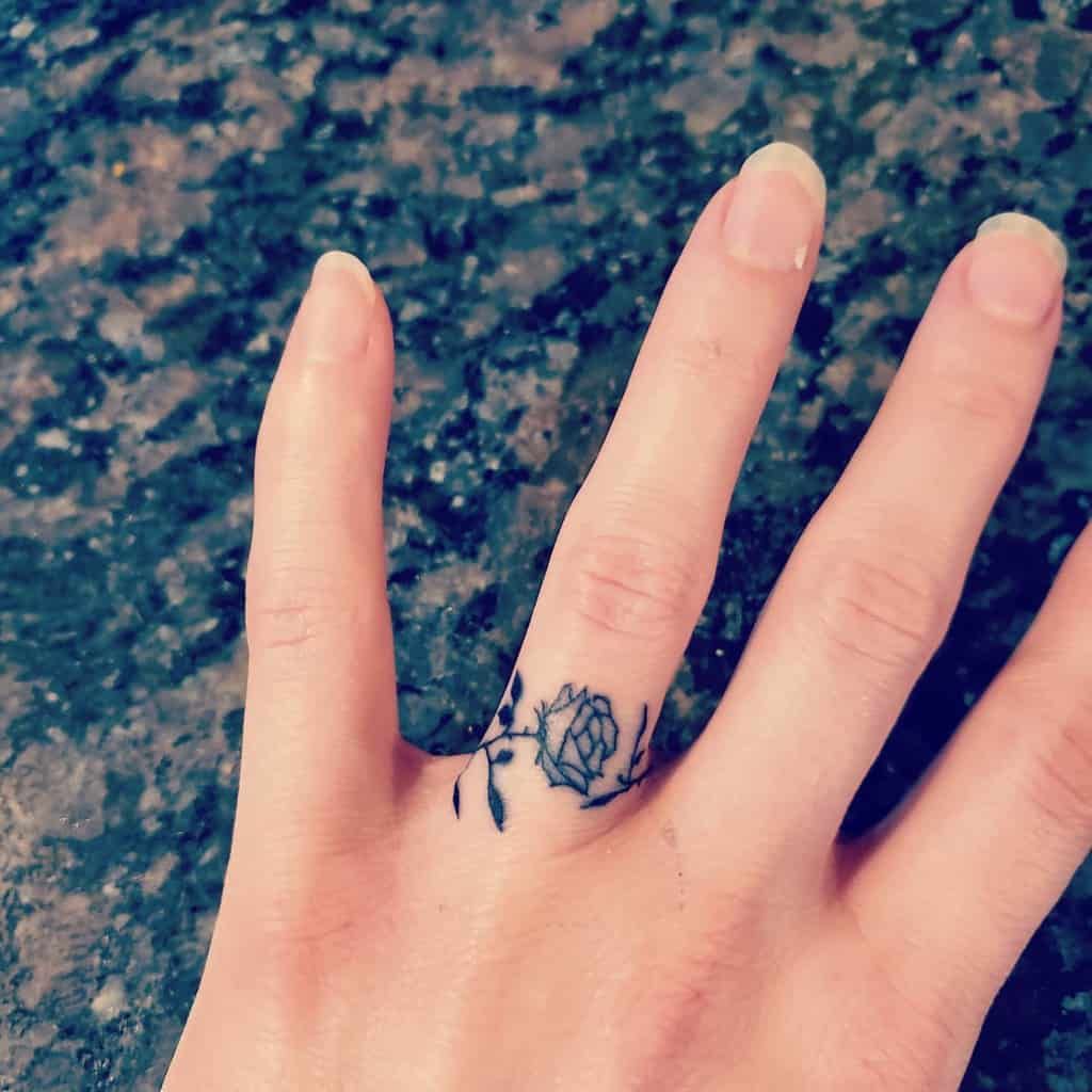 Exploring the Trend of Tattoo Rings: The Modern Alternative to Traditional Jewelry