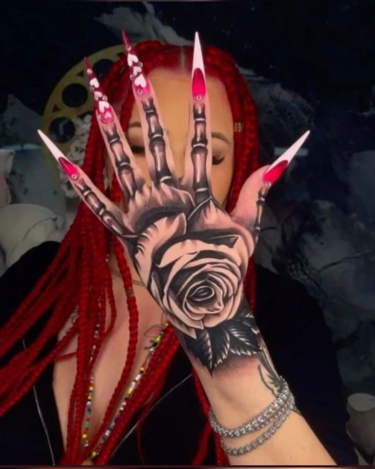 Express Yourself: The Beauty and Meaning of Hand Tattoos for Women