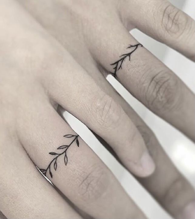 Finger Ink: The Rise of Tattoo Rings in Popularity