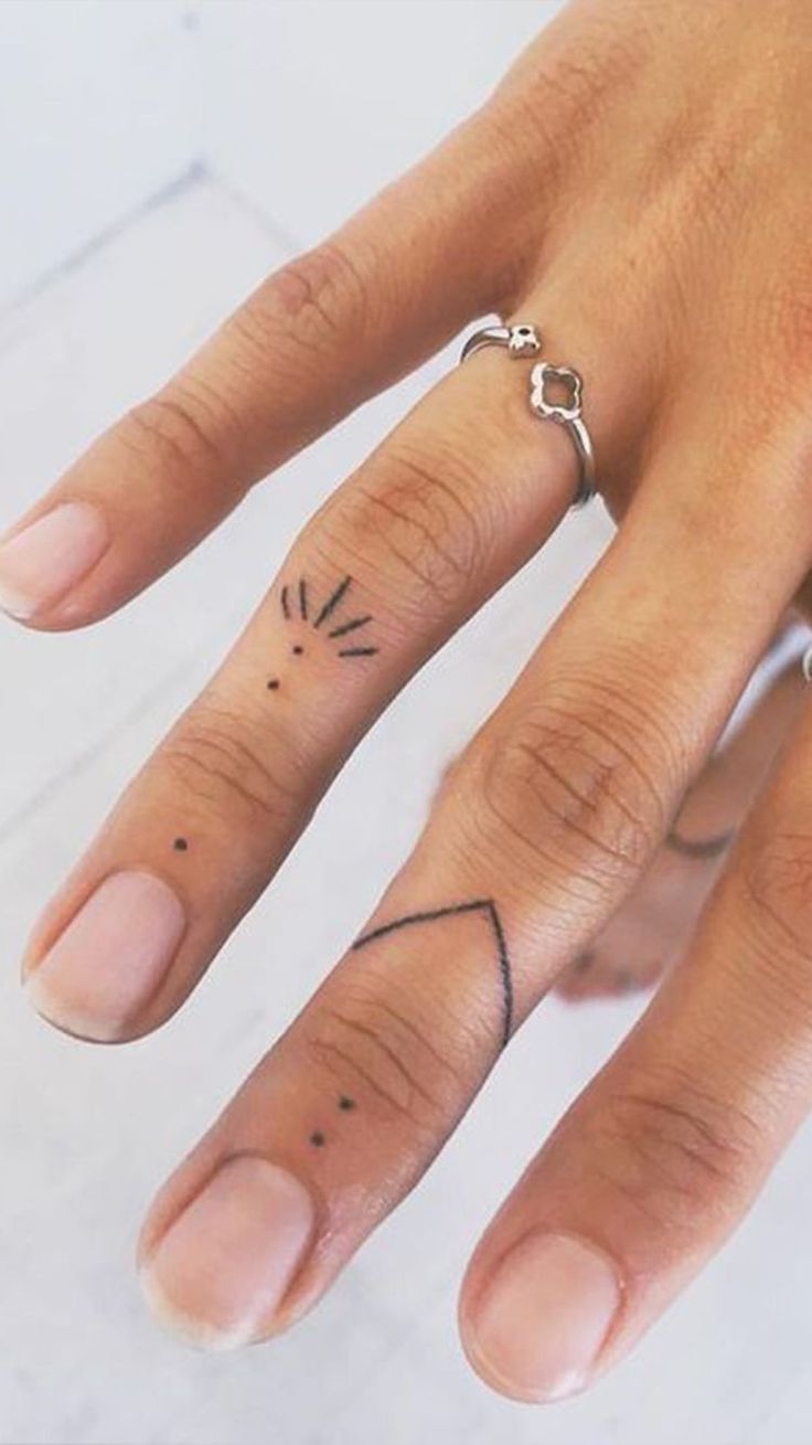 finger tattoos